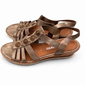 Remonte Gold Gladiator Sandals Size 10